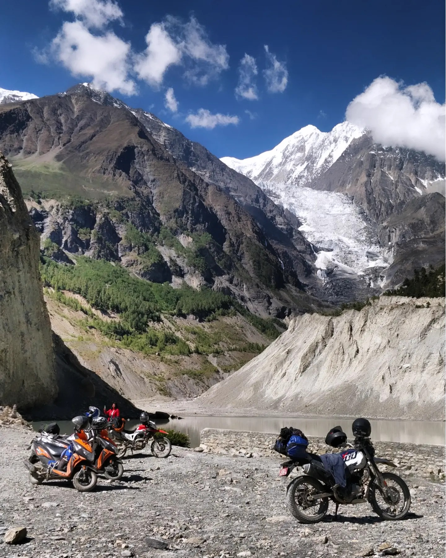 On the lap of Gangapurna mountain and Gangapurna lake - Santosh Maharjan